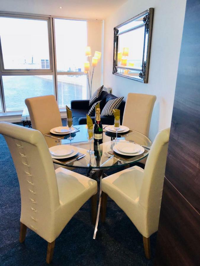 Luxury 2 Bedroom Apartment In Prime City Location Belfast Esterno foto